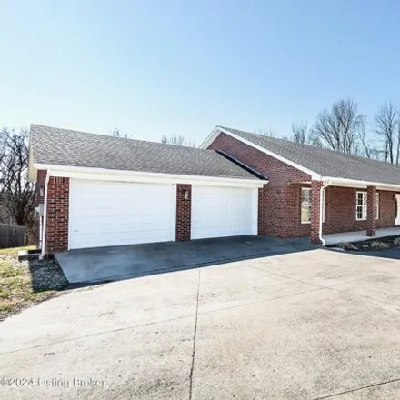 Image 2 - 121 Springhill Drive, Bardstown, KY 40004, USA - House for sale