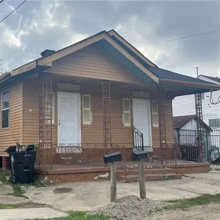 Buy this 4 bed house on 5215 Arts Street in New Orleans, LA 70122