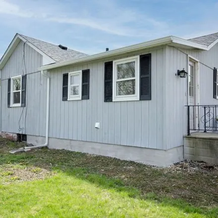 Buy this 2 bed house on 250 Clark Street in Streator, IL 61364
