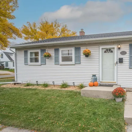Buy this 3 bed house on West Keefe Avenue in Milwaukee, WI 53222