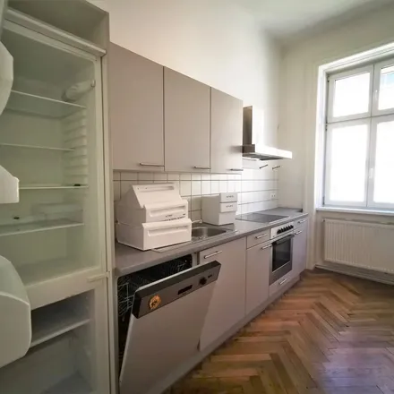 Rent this 3 bed apartment on Glockengasse 11 in 1020 Vienna, Austria