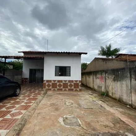 Buy this 3 bed house on Rua 51 B in Independência - 1º Complemento Setor das Mansões, Aparecida de Goiânia - GO