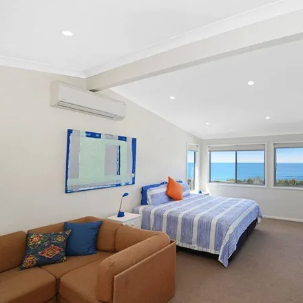 Rent this 4 bed house on Copacabana NSW 2251