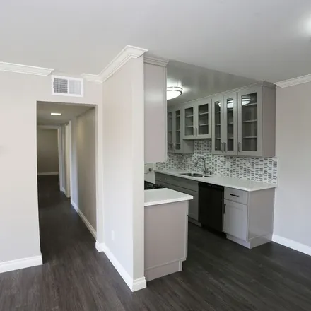 Image 8 - 1805 Morton Avenue, Los Angeles, CA 90026, USA - Apartment for rent