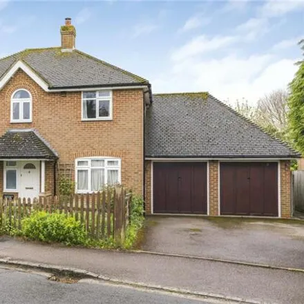 Buy this 4 bed house on Glynswood in Chinnor, OX39 4JL