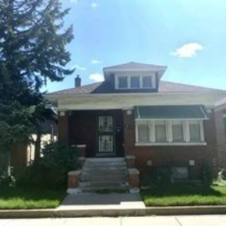 Buy this 4 bed house on 8113 South Bishop Street in Chicago, IL 60620