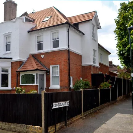 Rent this 6 bed duplex on 22 Gloucester Road in London, TW11 0NU