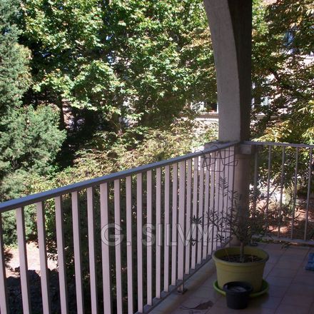 Rent this 1 bed apartment on 40 Cours Aristide Briand in 84100 Orange, France