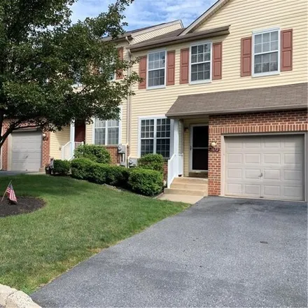 Image 2 - Cross Creek Circle West, Trexlertown, Upper Macungie Township, PA 18087, USA - Townhouse for rent