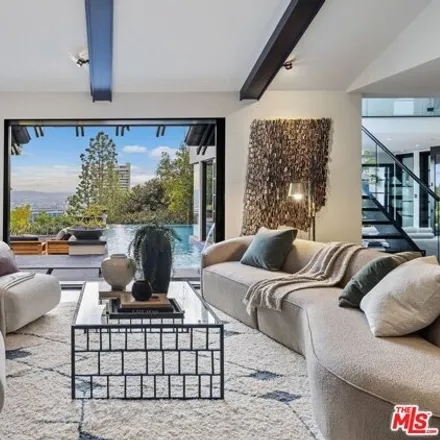 Image 3 - 9382 Sierra Mar Drive, Los Angeles, CA 90069, USA - House for sale