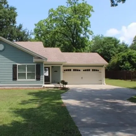 Buy this 3 bed house on 261 Westview Drive in Dublin, GA 31021