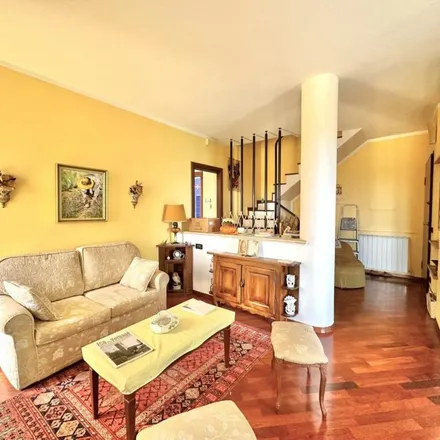 Image 4 - Ambulatori Comunali, Via Valle, 28053 Borgo Ticino NO, Italy - Apartment for rent