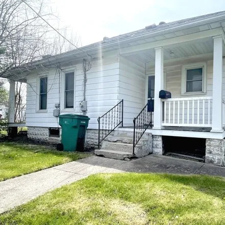 Buy this 2 bed house on 1320 Johnson Street in Streator, IL 61364