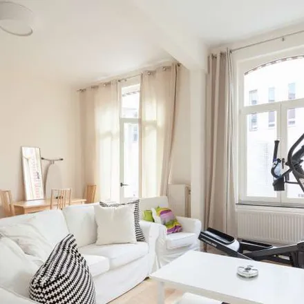 Rent this 1 bed apartment on Rue de la Digue - Damstraat 14 in 1050 Ixelles - Elsene, Belgium