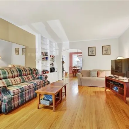 Image 5 - 784 E 37th St, Brooklyn, New York, 11210 - House for sale