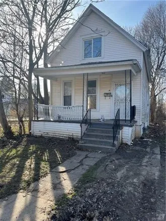 Buy this 3 bed house on 2 Pleasant Place in Buffalo, NY 14208