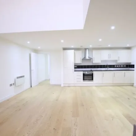 Image 7 - Traid, Holloway Road, London, N7 0RN, United Kingdom - Apartment for rent