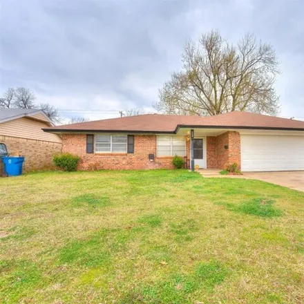 Buy this 3 bed house on 683 North Juniper Avenue in Midwest City, OK 73130