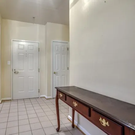 Image 7 - 201 High Gables Drive, Gaithersburg, MD 20878, USA - Condo for sale