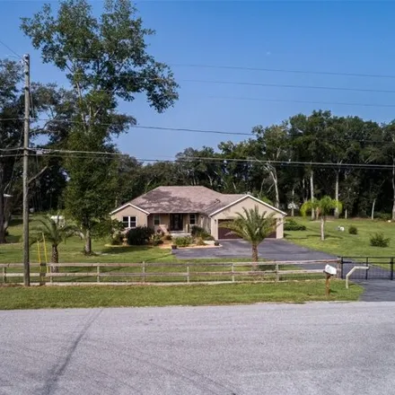 Buy this 3 bed house on 16998 SE 99th Avenue in Marion County, FL 34491