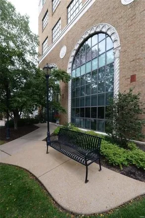 Image 6 - Euclid Plaza Building, 625 North Euclid Avenue, Cabanne Place, St. Louis, MO 63108, USA - Condo for rent