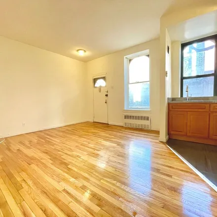 Rent this 1 bed apartment on 200 West 82nd Street in New York, NY 10024