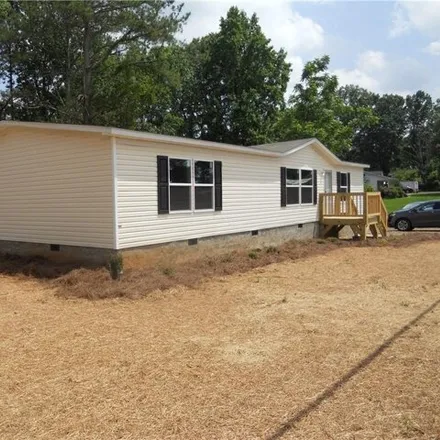 Buy this studio apartment on 2045 Refuge Road in Pickens County, GA 30143