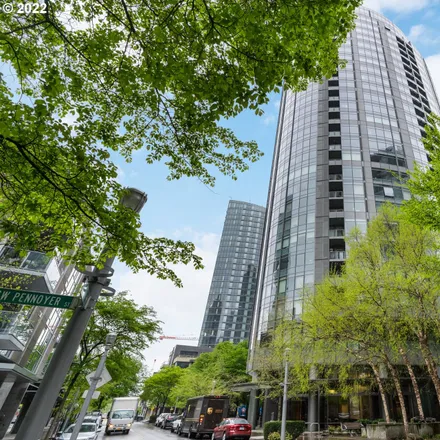 Buy this 1 bed condo on 3601 South River Parkway in Portland, OR 97239
