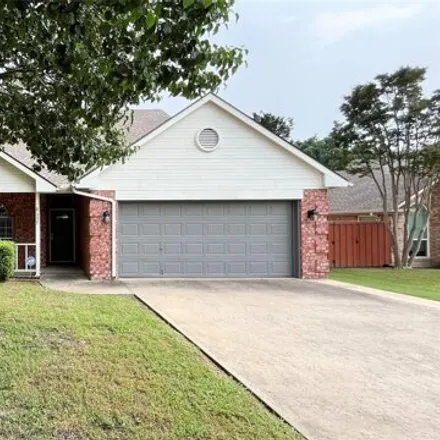 Rent this 3 bed house on 335 Peachtree Ln in Princeton, Texas