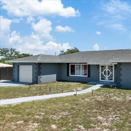Image 3 - 7223 Tarrytown Dr, Florida, 34606 - House for sale