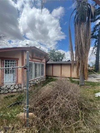 Image 3 - 1733 Barton Road, East Colton Heights, Colton, CA 92324, USA - House for sale