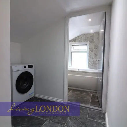 Rent this 4 bed townhouse on Town Road in Lower Edmonton, London