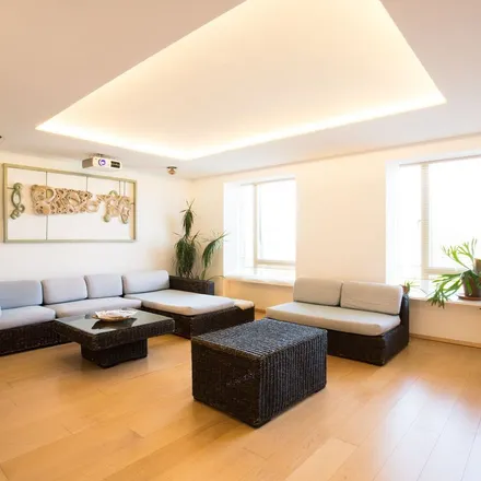 Rent this 3 bed apartment on Gotzinger Straße 56 in 81371 Munich, Germany
