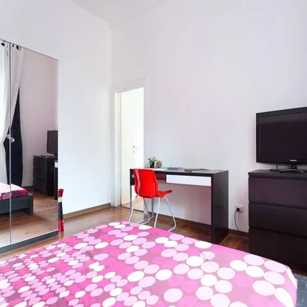 Rent this 3 bed room on Meatball Family in Via Vigevano, 20