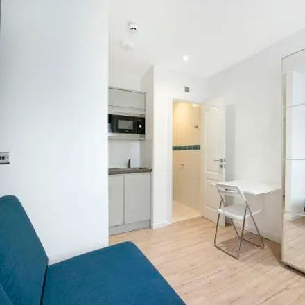 Image 7 - 13 Queensborough Terrace, London, W2 3SG, United Kingdom - Apartment for rent