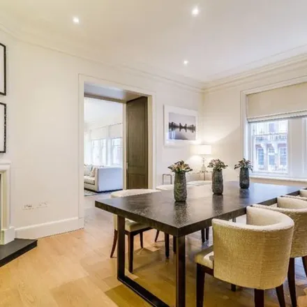 Image 4 - Grosvenor Square, London, W1K 4BH, United Kingdom - Apartment for rent