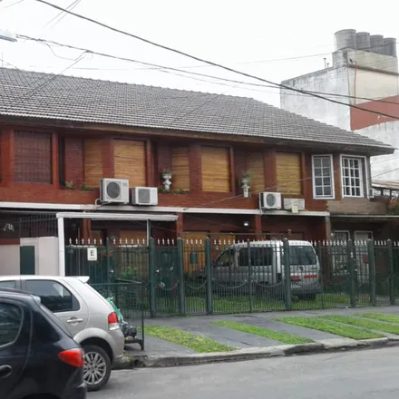 Buy this studio duplex on Gomeria Mides in Avenida Presidente Juan Domingo Perón 853, Partido de La Matanza