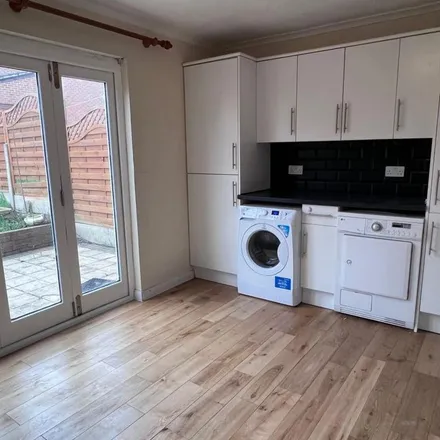 Rent this 3 bed townhouse on Water Lane in Purfleet-on-Thames, RM19 1GT
