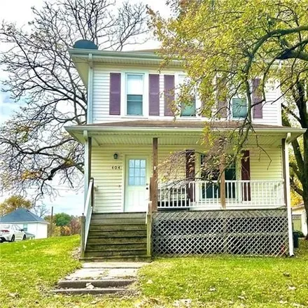 Buy this 4 bed house on 410 West 2nd Street in Maryville, MO 64468