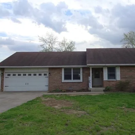 Buy this 3 bed house on 1667 Dain Drive in Carmi, IL 62821