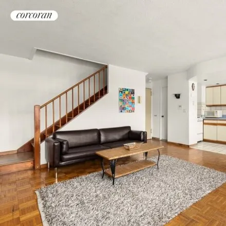 Image 2 - 609 Columbus Ave Apt 14n, New York, 10024 - Apartment for sale
