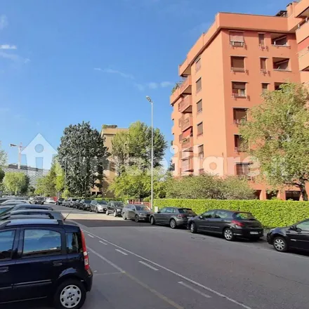 Image 2 - Scuola Secondaria di Primo Grado Elisa Sala, Via Giovanni Sgambati 36, 20900 Monza MB, Italy - Apartment for rent