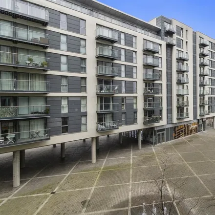Image 6 - Cardinal Building, Western View, London, UB3 4BG, United Kingdom - Apartment for rent