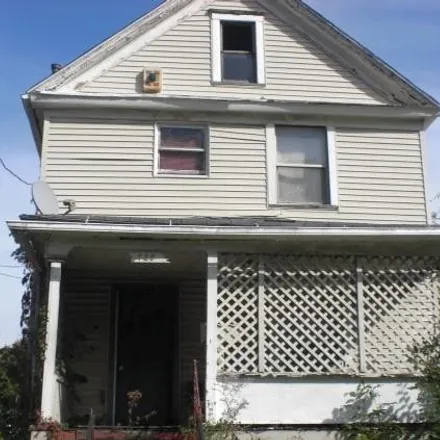 Buy this 5 bed house on 729 Moon Street in Akron, OH 44307