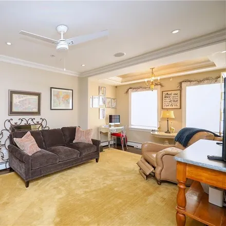 Image 4 - 1411 77th Street, New York, NY 11228, USA - Townhouse for sale