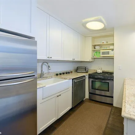 Image 4 - 2025 BROADWAY 18J in New York - Apartment for sale