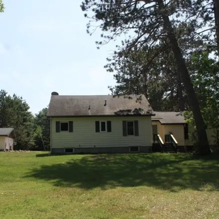 Image 4 - Peterson A Road, Lake Nebagamon, Highland, WI, USA - House for sale