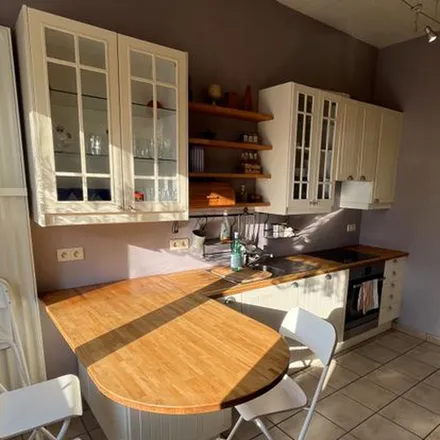 Rent this 3 bed apartment on Rue de Trazegnies 27 in 4000 Liège, Belgium