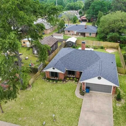 Image 2 - Price Street, Henderson, TX, USA - House for sale