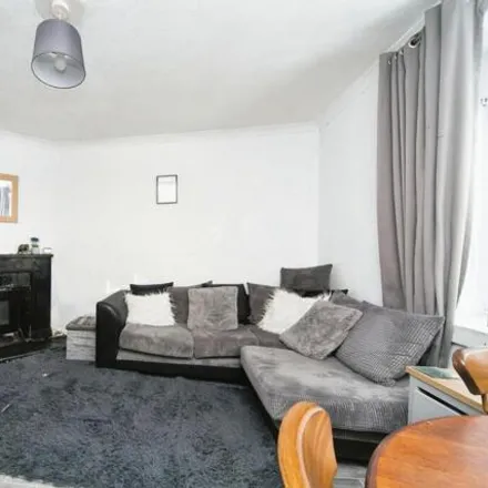 Image 2 - Ffordd Morfa, Llandudno, LL30 1ES, United Kingdom - Apartment for sale
